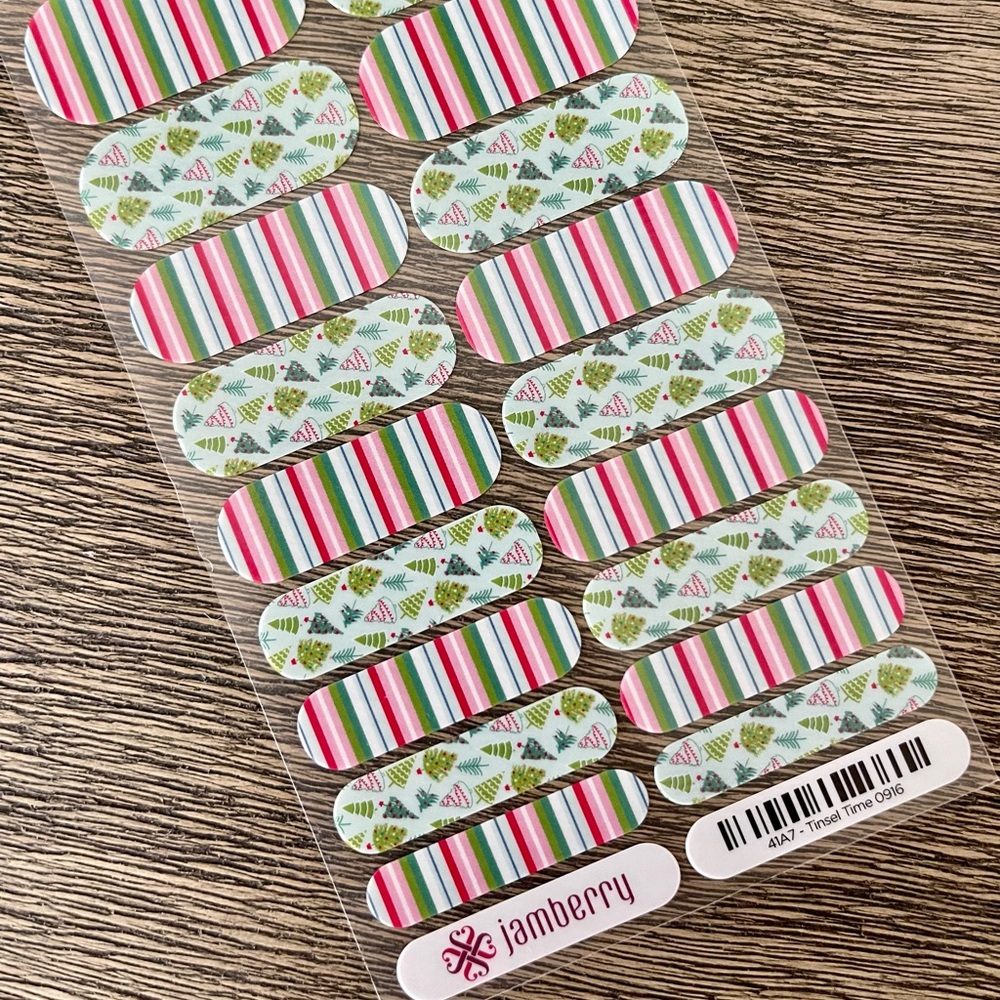 Jamberry nails - full sheet: “Tinsel Time”